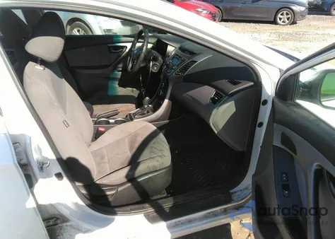 2014 Hyundai Elantra Se z USA, uszkodzony, nr VIN 5NPDH4AE4EH475091